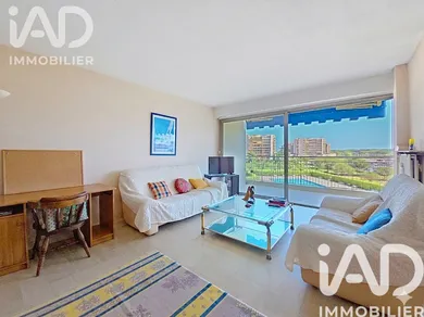 Apartment in Mandelieu-la-Napoule (06210)