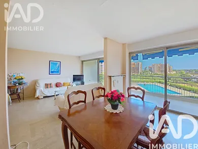 Apartment in Mandelieu-la-Napoule (06210)