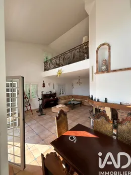 Detached house in Saint-André-de-la-Roche (06730)