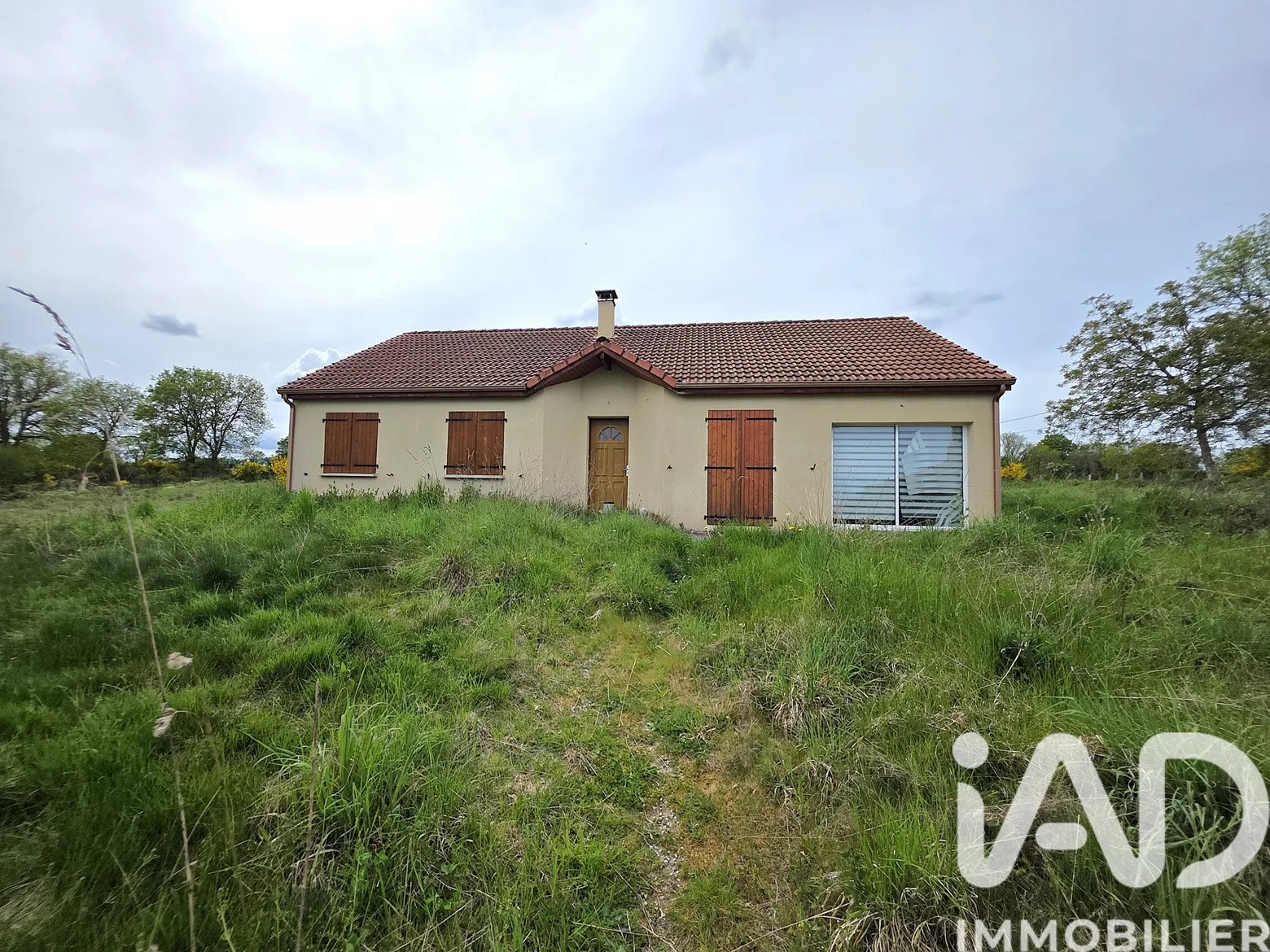 Vente maison à Biollet (63640) : maison 5 pièces 88 m² — 6