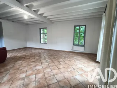House in Vichy (03200)