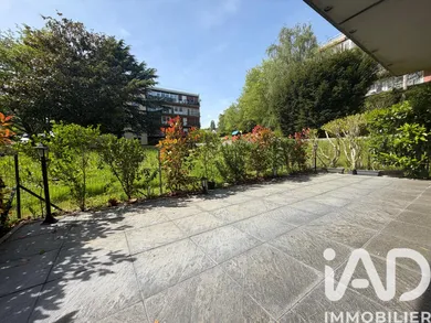 Apartment in Palaiseau (91120)