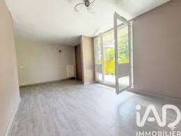 Apartment in Palaiseau (91120)