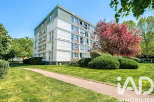 Apartment in Lagny-sur-Marne (77400)
