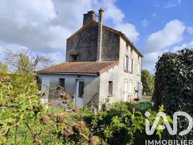 House in Vernoux-en-Gâtine (79240)