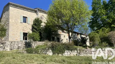 Maison de campagne à Saint-Nazaire-le-Désert (26340)