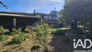 Maison de campagne à Vars (16330)