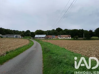 Maison à ST JEAN DE LA MOTTE (72510)