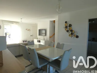 Maison de village à Tacoignières (78910)