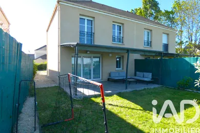 Maison à Tacoignières (78910)