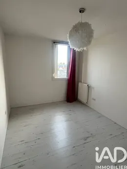 Apartment in Sainte-Geneviève-des-Bois (91700)