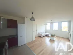 Apartment in Sainte-Geneviève-des-Bois (91700)