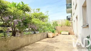 Apartment in Colombes (92700)