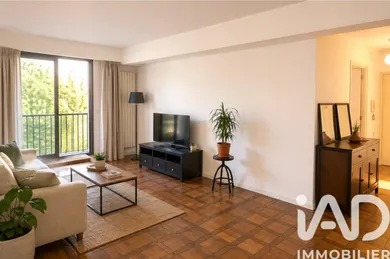Apartment in Paris (75019)
