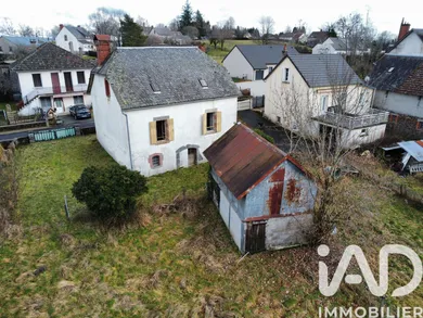Maison de village à Ally (15700)