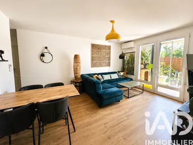 Apartment in Sanary-sur-Mer (83110)