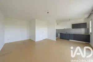 Apartment in Chevilly-Larue (94550)