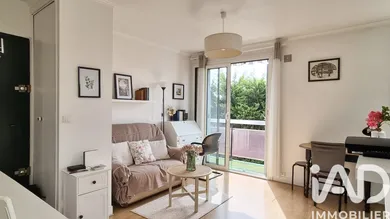 Apartment in Carrières-sur-Seine (78420)