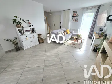 Maison à Chauconin-Neufmontiers (77124)