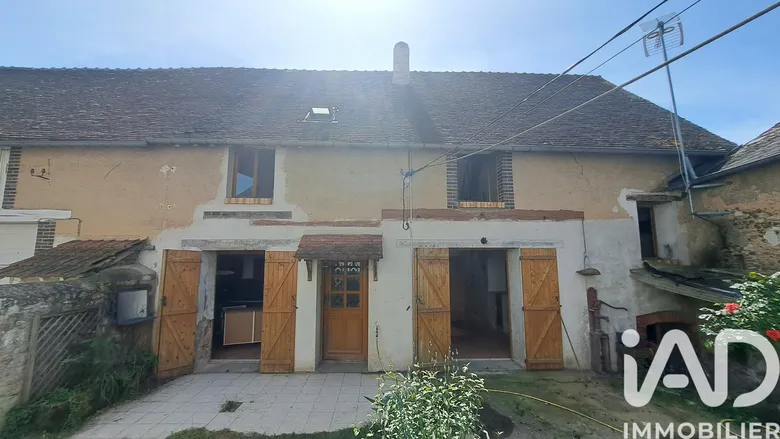 Maison 9 pièces 207 m² · à Sainte-Geneviève-des-Bois · 207 m² · 80 000 €