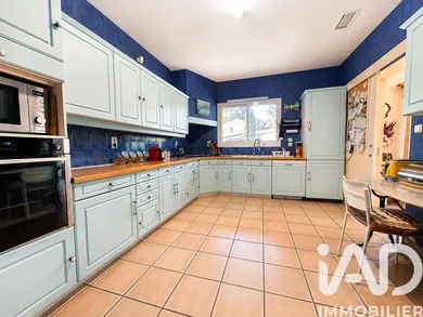 House in Villeneuve-lès-Avignon (30400)