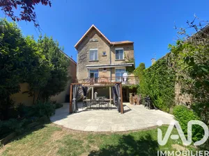 Maison de ville à Saint-Maixent-l'École (79400)