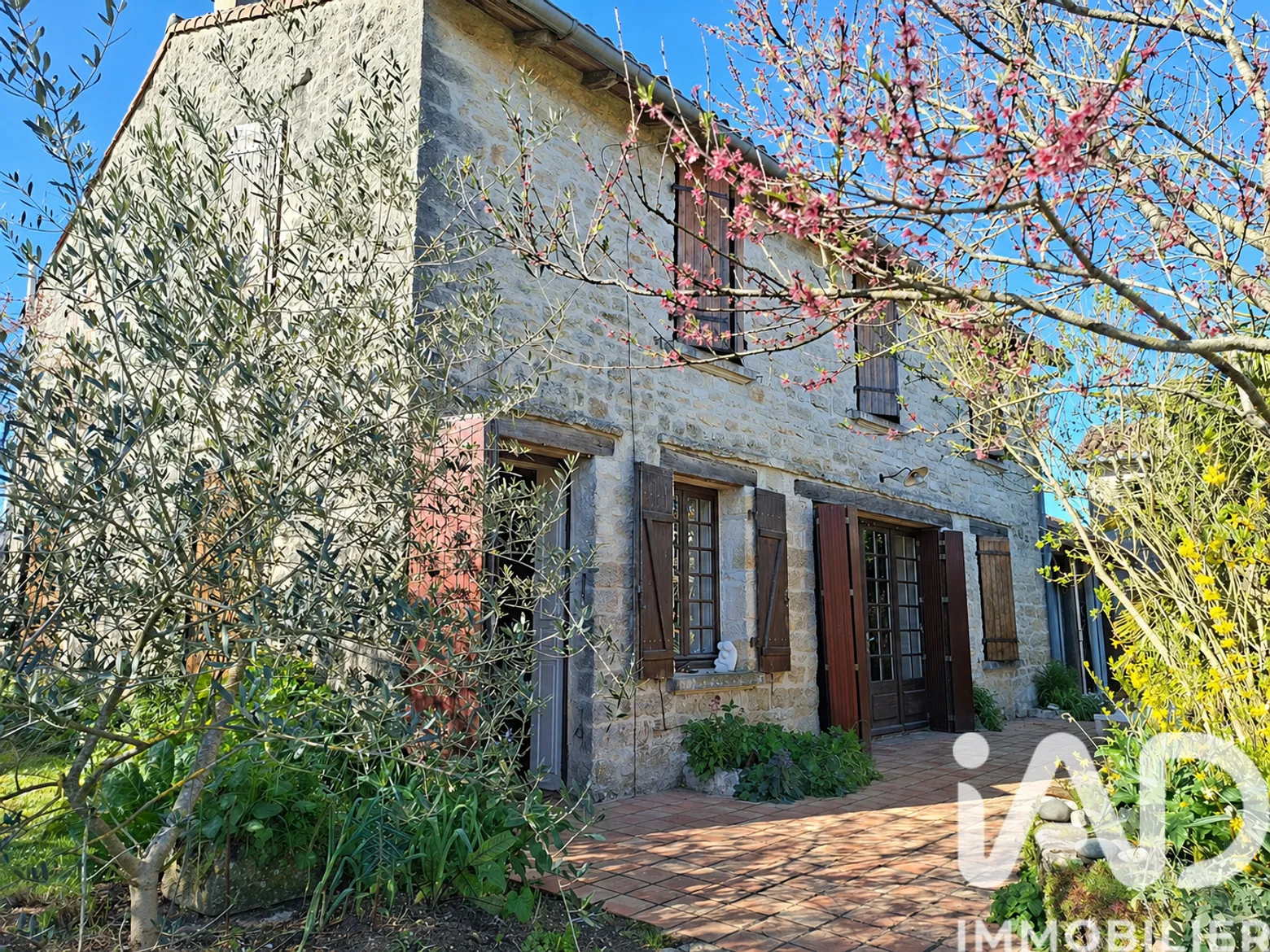 Vente maison à Nanclars (16230) : maison de campagne 17 pièces 340 m² — 6