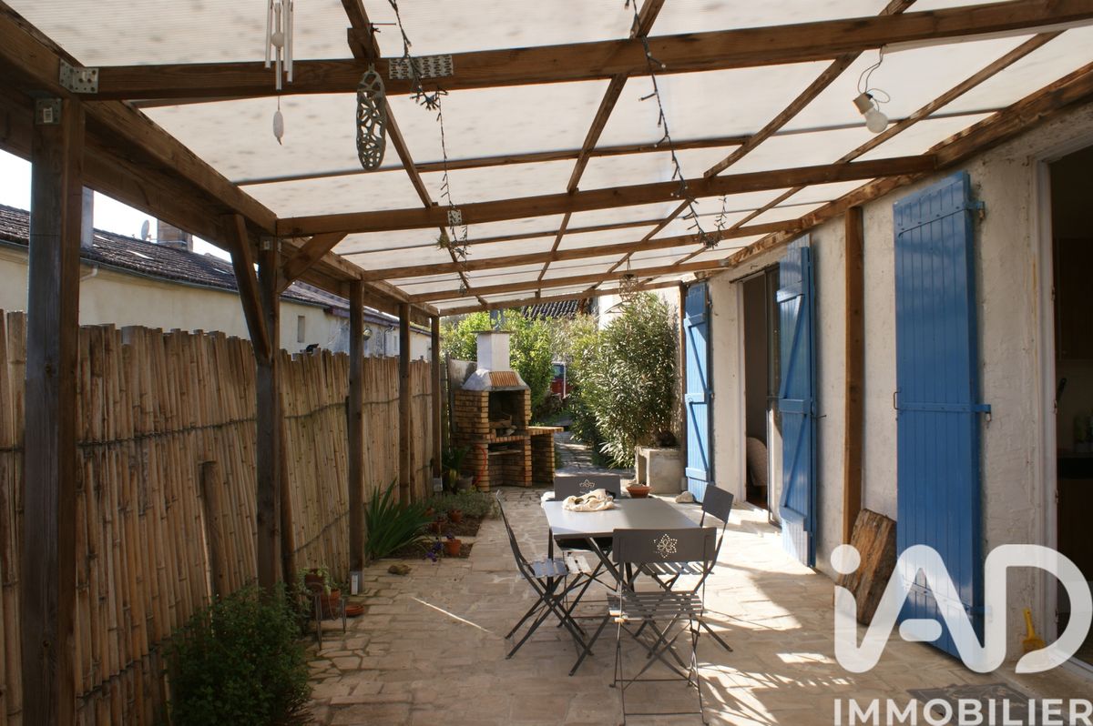 Vente maison à Rauzan (33420) : maison 5 pièces 164 m²