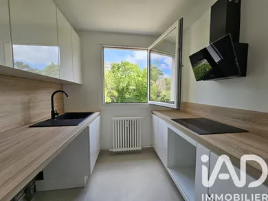 Apartment in Saint-Germain-en-Laye (78100)