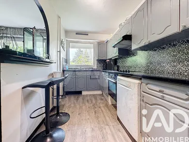 Apartment in Chennevières-sur-Marne (94430)