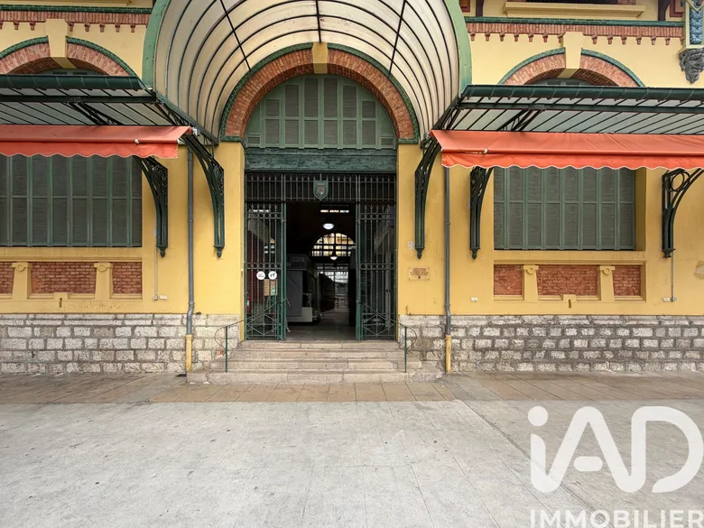 Local commercial 35 m² · à Menton · 35 m² · 127 000 €