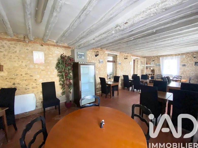 Maison 10 pièces 206 m² · à Nogent-le-Rotrou · 206 m² · 468 000 €