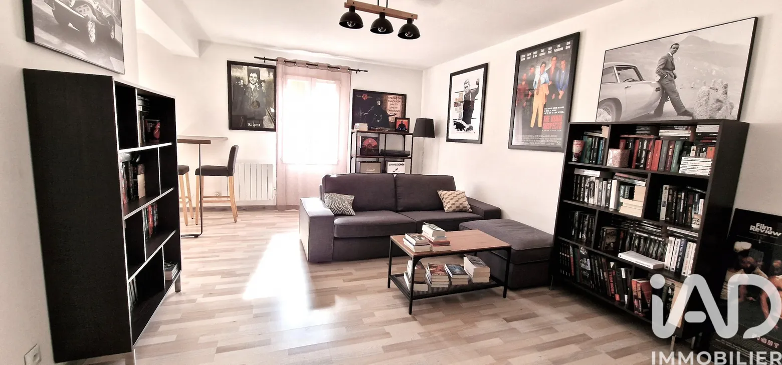 Vente appartement à Le Beausset (83330) : appartement 2 pièces 55 m² - 1988660 — 2