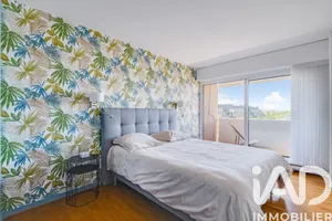 Apartment in Clichy (92110)