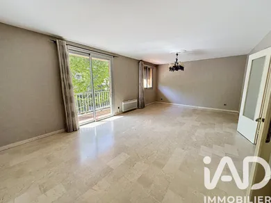 Appartement à Carnoux-en-Provence (13470)