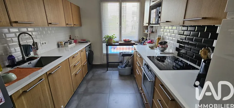 Appartement 3 pièces 66 m² · à Les Ulis · 66 m² · 170 000 €