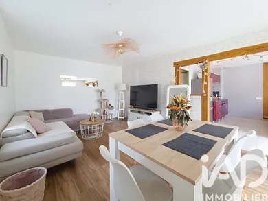 Maison de village à Mignières (28630)