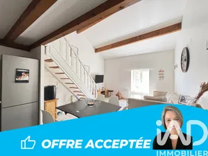 Appartement à Vaux-en-Beaujolais (69460)