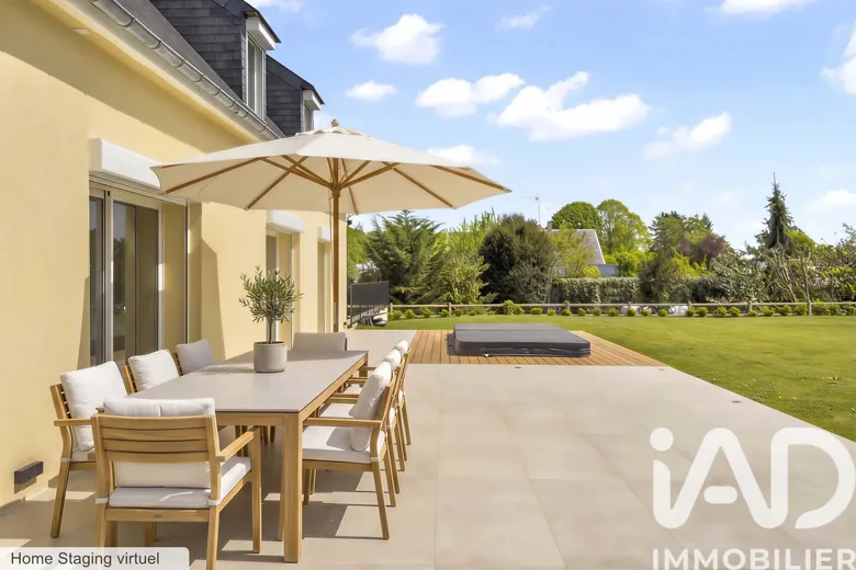 Maison 7 pièces 220 m² · à Équemauville · 220 m² · 805 000 €