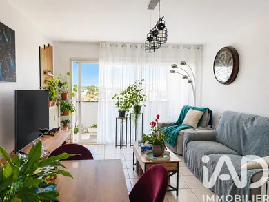 Apartment in Moulins (03000)