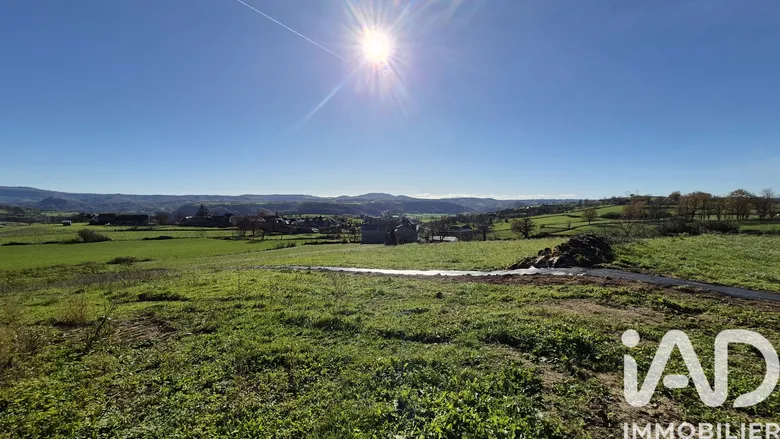 Terrain à Coubisou (12190) · 53 500 €