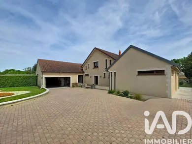 Maison traditionnelle à Coullons (45720)