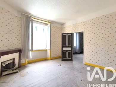 Immeuble à La Courtine (23100)