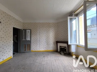 Immeuble à La Courtine (23100)