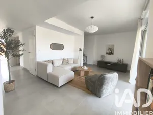 Apartment in Aix-en-Provence (13100)