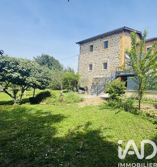 Vente maison à St Romain de Popey (69490) : maison de village 8 pièces 160 m² — 8