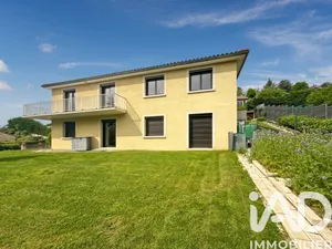 House in Saint-Genest-Lerpt (42530)
