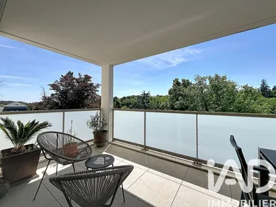 Apartment in Charbonnières-les-Bains (69260)