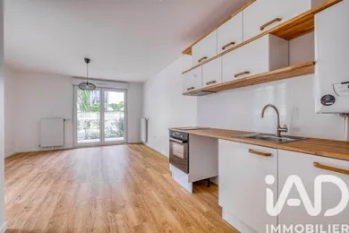 Apartment in Serris (77700)