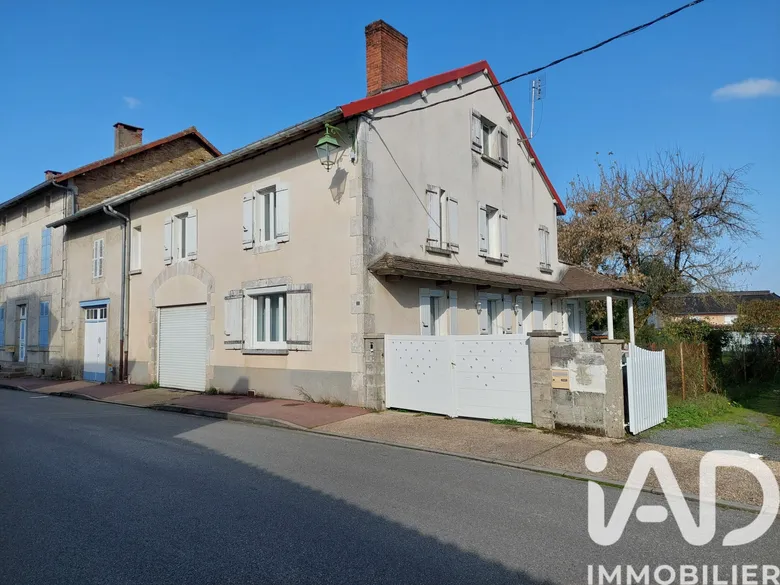 Maison 8 pièces 184 m² · à Cussac · 184 m² · 139 200 €